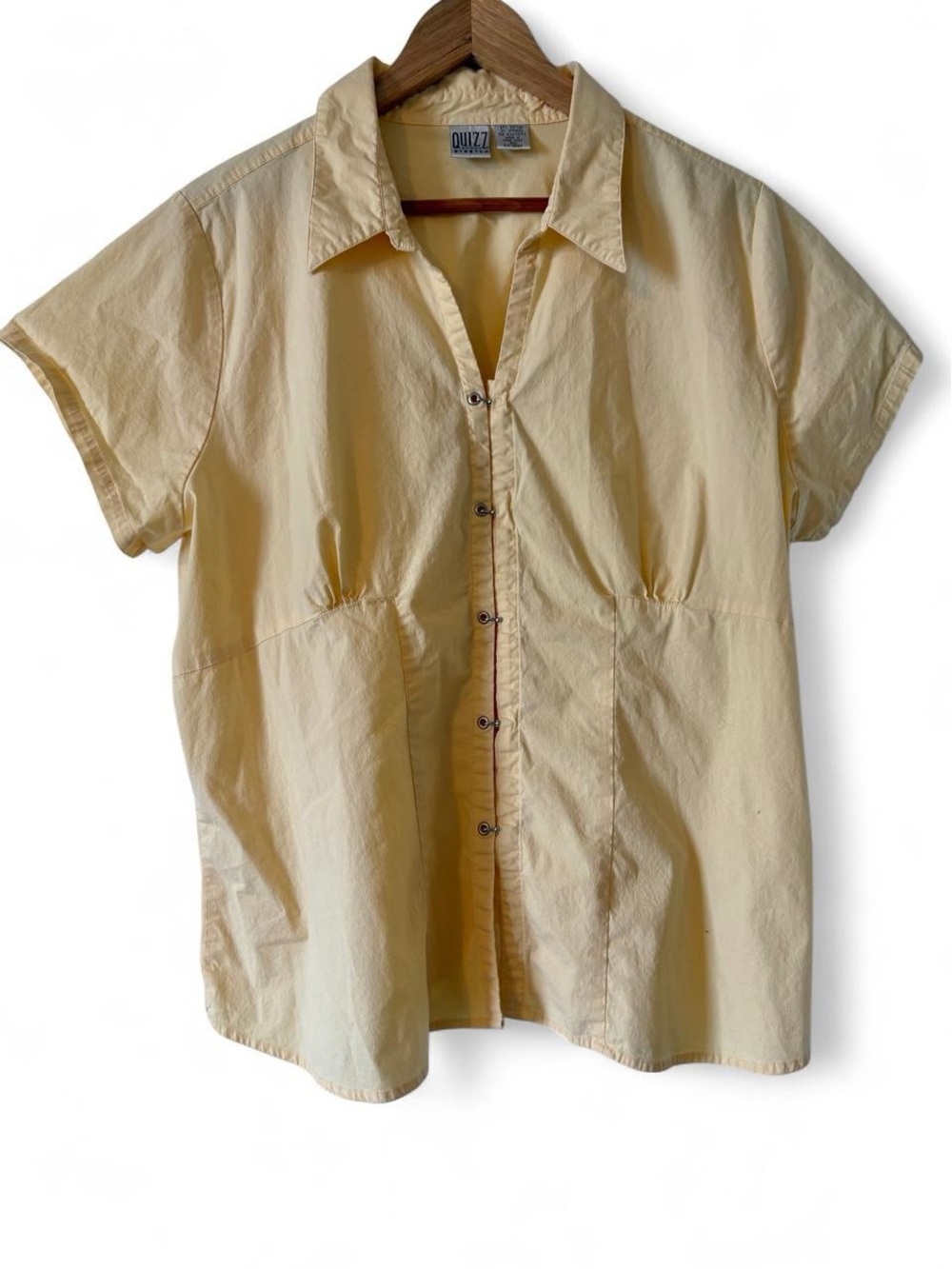 VTG Quizz Yellow Top